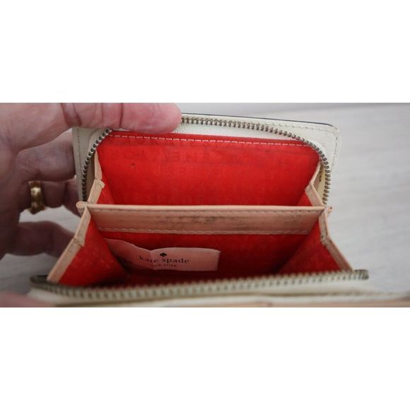 Kate Spade WLRU2212 Berkley Lane Cara Black/Porcelain Leather Zip Around Wallet - Picture 9 of 11